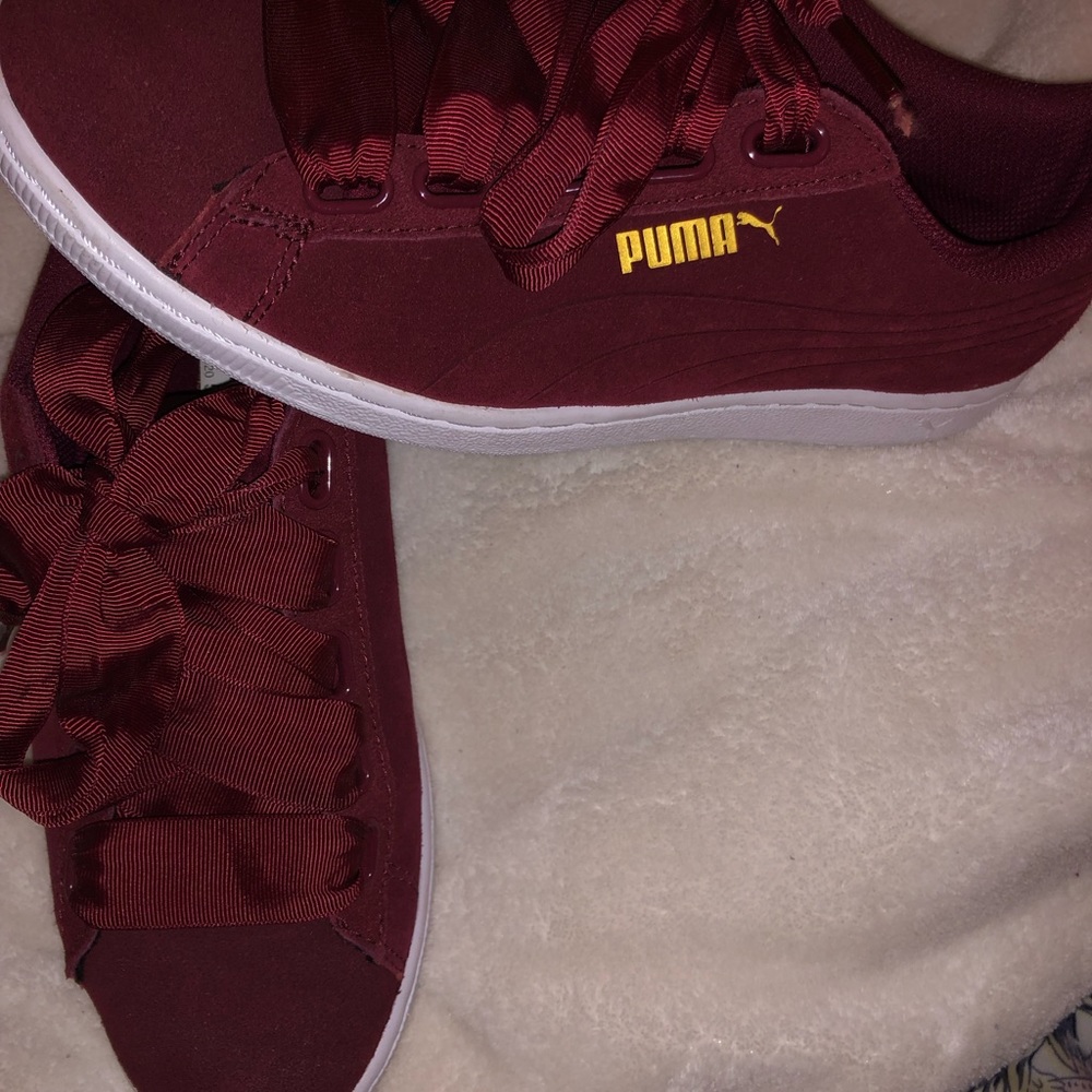Puma sneakers size 8